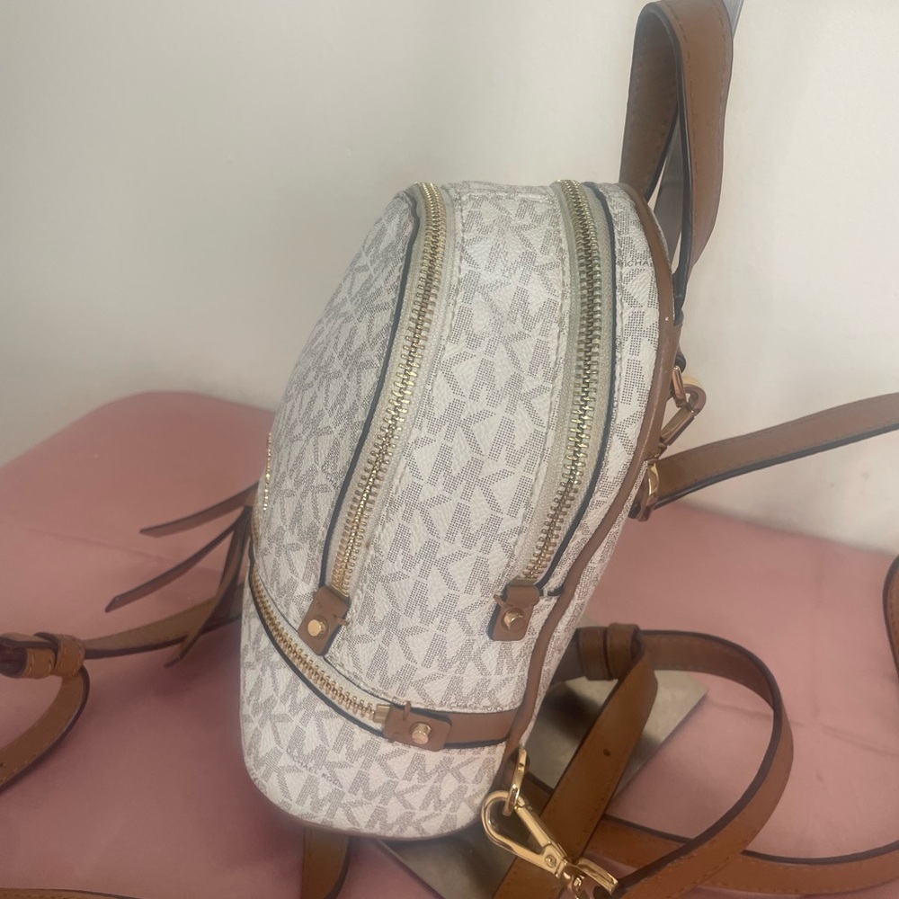 Authentic Michael Kors Backpack Purse!!! #025NC Michael Kors White and Tan - Picture 2 of 11